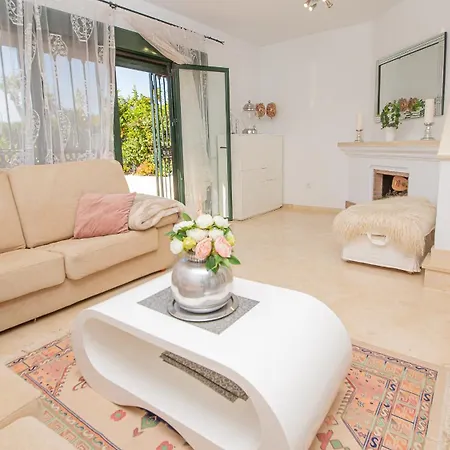 Gunilla 6 * Manilva