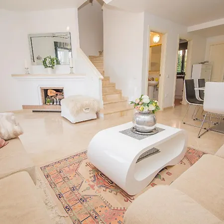 Gunilla 6 Holiday home